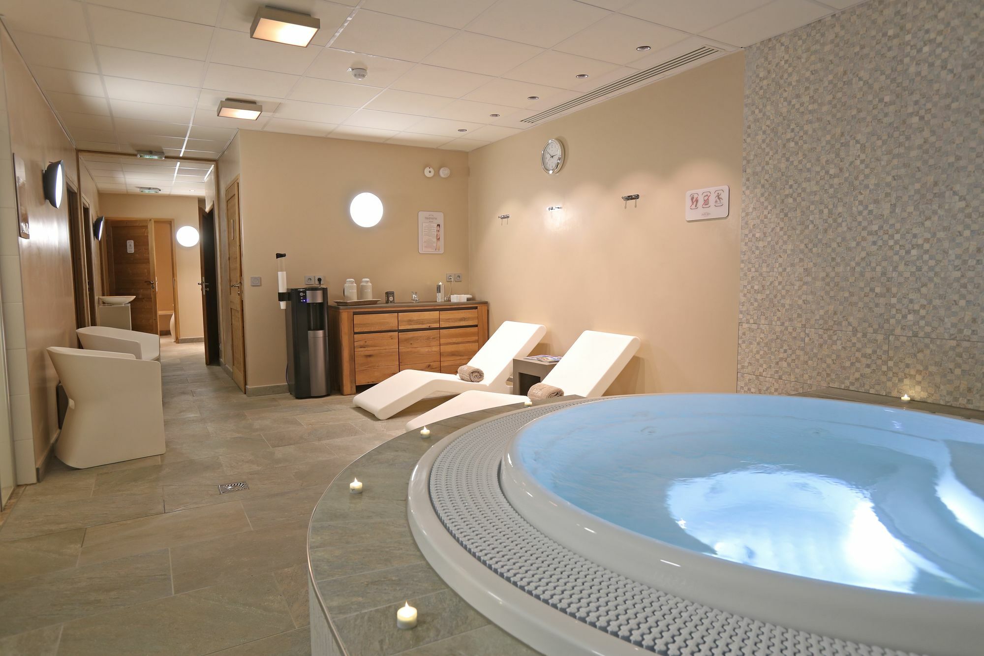 Residence Club Mmv Le Coeur Des Loges Сен-Мартен-де-Бельвиль Экстерьер фото